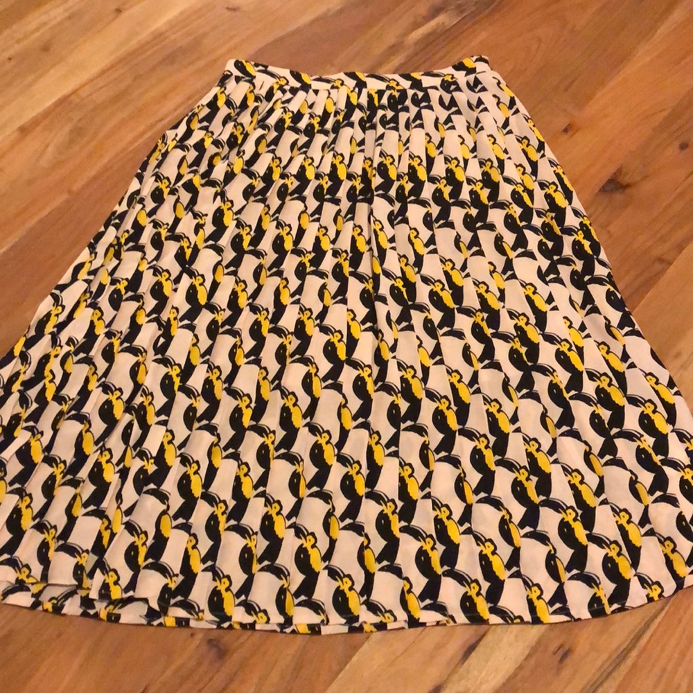 Avec Les Filles Tucan print skirt